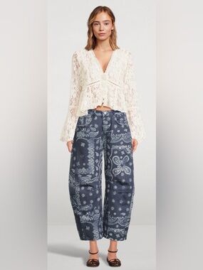 Free People We The Free Barrel Jeans Paisley Print Size 26